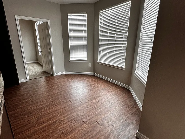 Westpoint at Scenic Vista Apartments — Photo 32