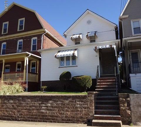 well maintained wall!