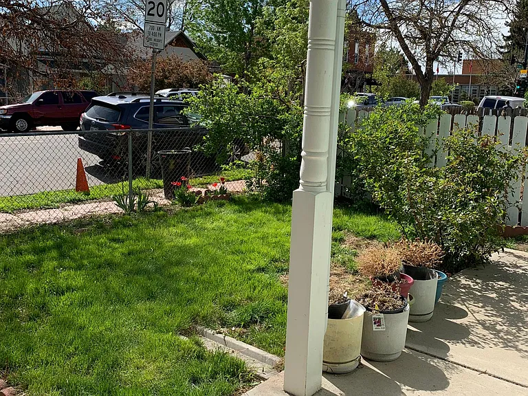 627 N Elati St — Photo 28
