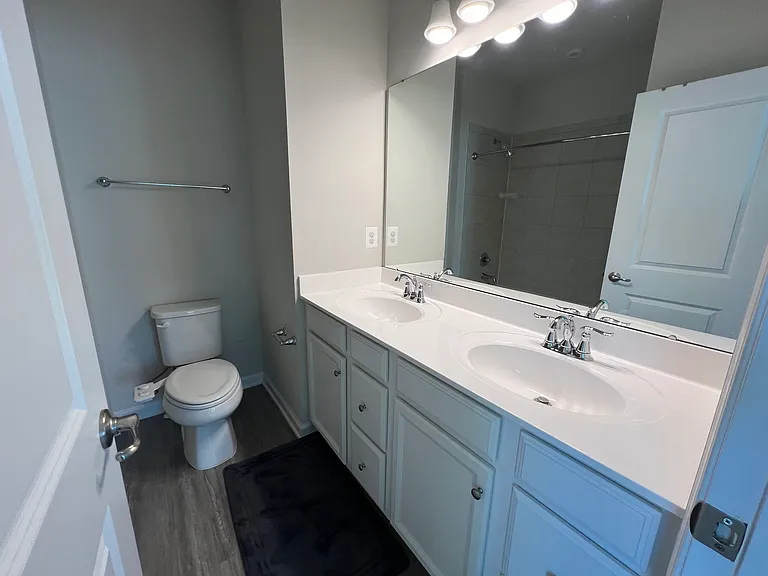 526 River Crest Way — Photo 5