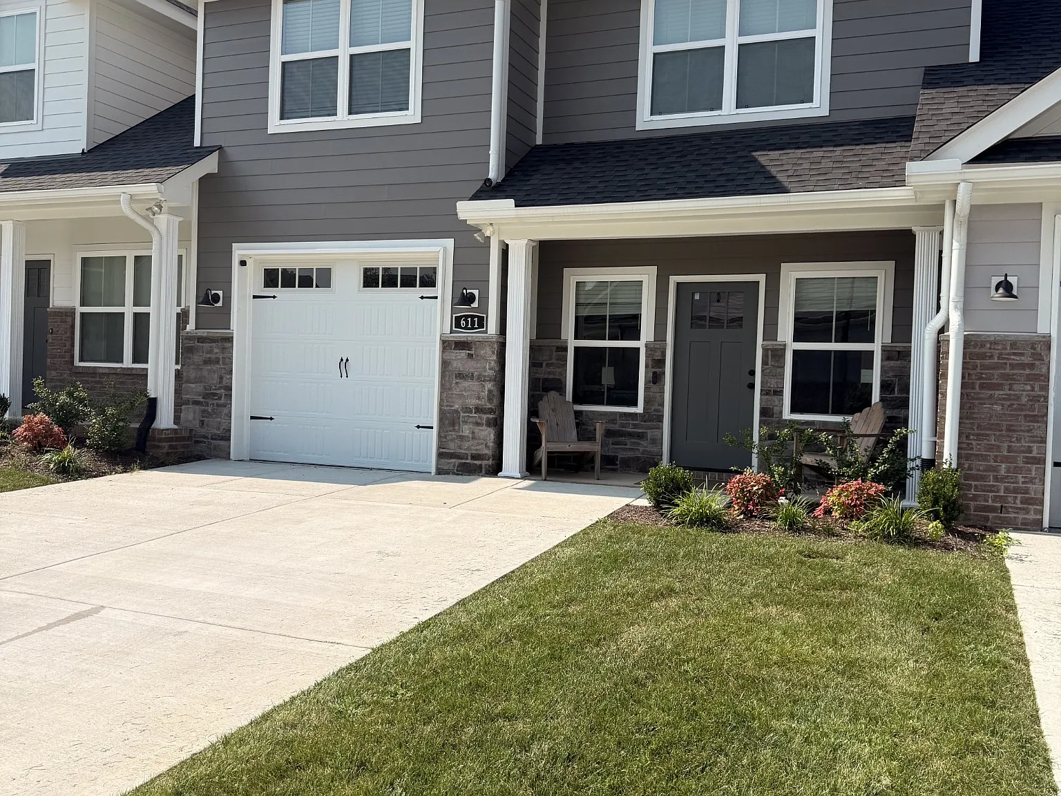 3 bed, 2.5 bath, 1639 sqft, $2,700 — Photo 3