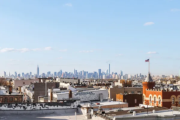 Rented by EXR | media 53