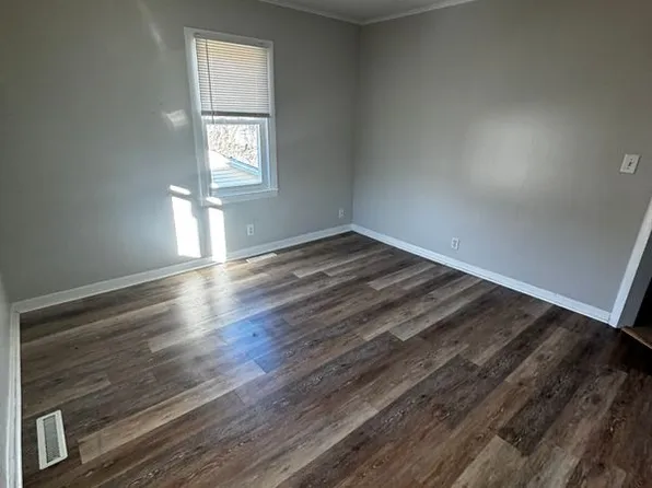 23-27 Capron St, West Warwick, RI 02893