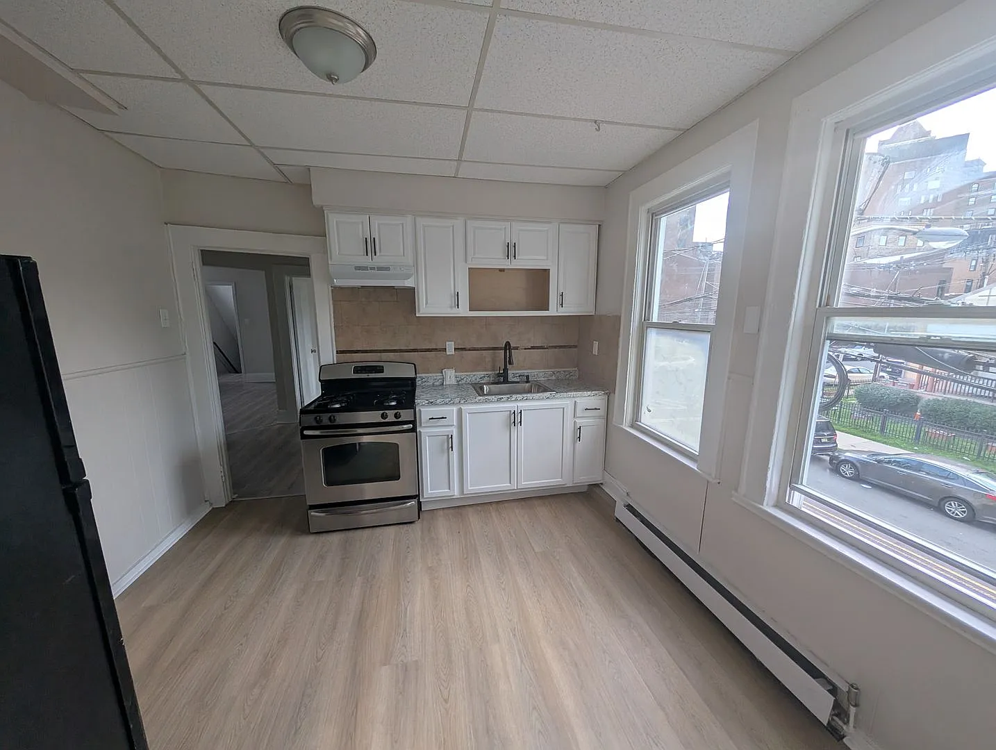 195 Lehigh Ave — Photo 2