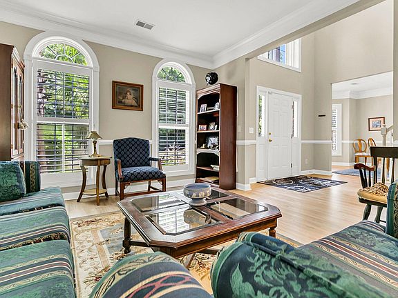 5th image of 1184 Royal Links Dr
