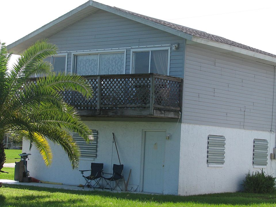 1st image of 22314 Tennyson Ave