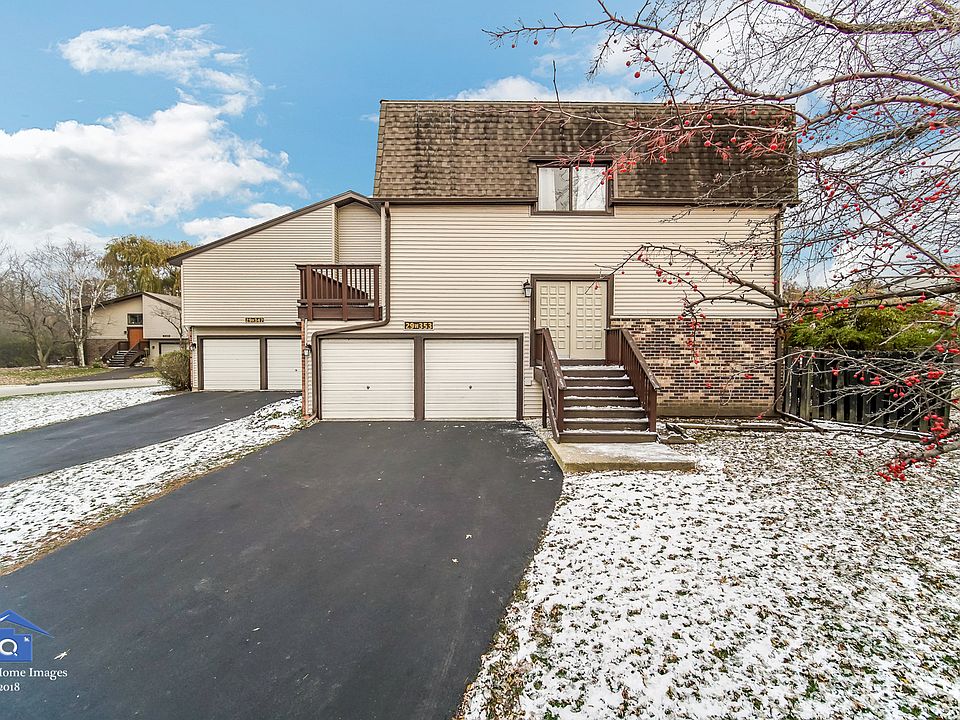 1st image of 29W353 Thornwood Ln
