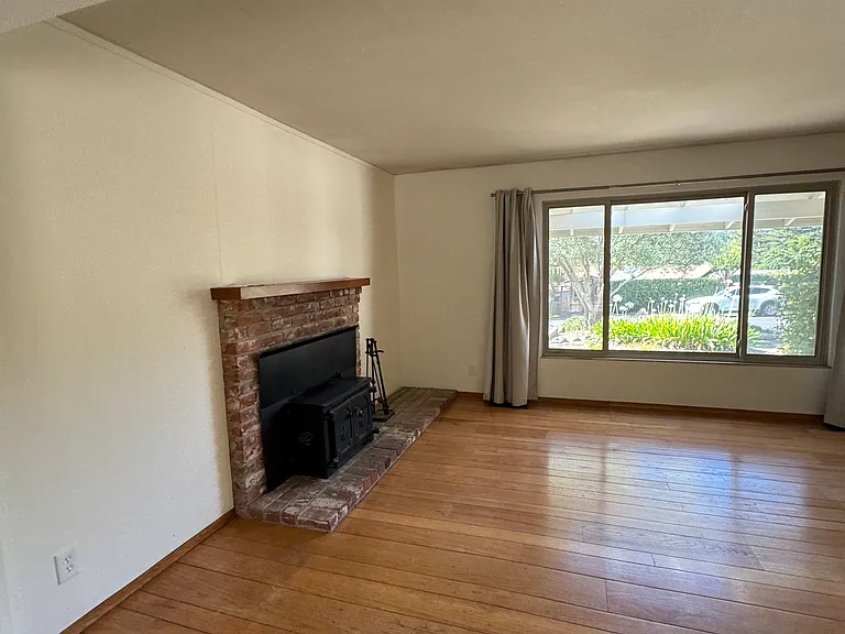 227 Ramona Rd — Photo 10