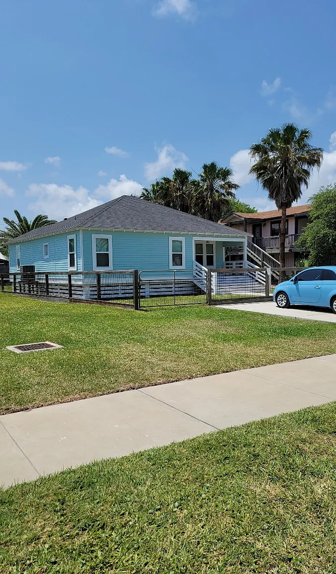 823 S Live Oak St — Photo 3