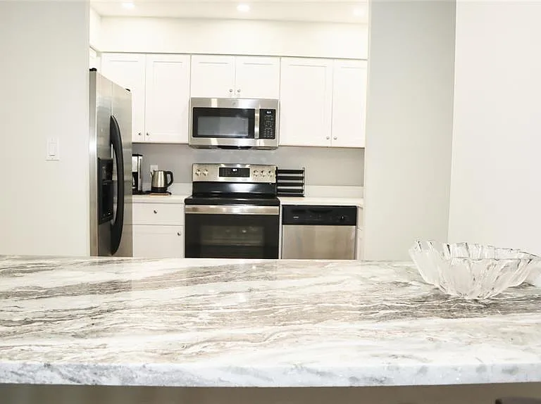 2118 Michele Dr — Photo 16