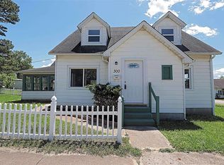 300 E Chestnut St, Desloge, MO