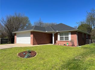 3334 Silverton St, Springdale, AR 72764