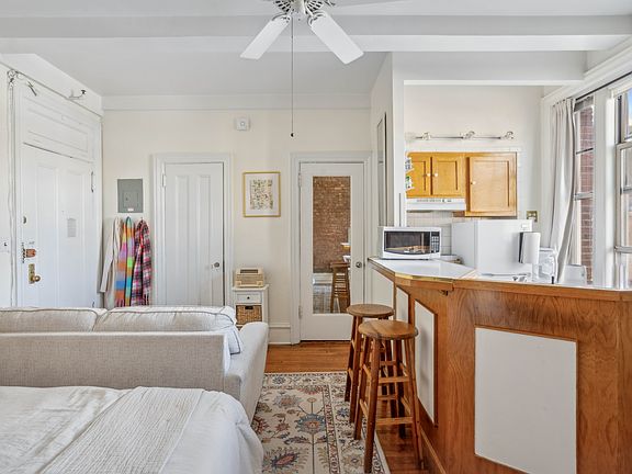 3rd image of 170 W 74th St APT 703