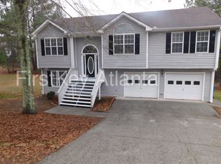 1106 Summer Chase Dr, Auburn, GA 30011