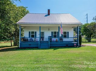 204 Catawba Ave, Hickory, NC 28601