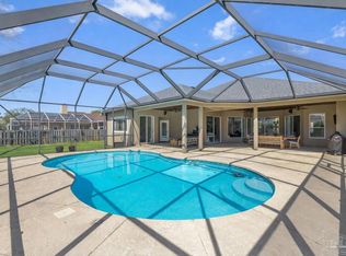 1183 Grand Pointe Dr, Gulf Breeze, FL 32563