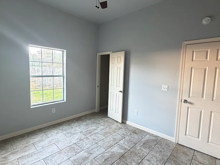 3412 Lausanne Ave #A — Photo 5