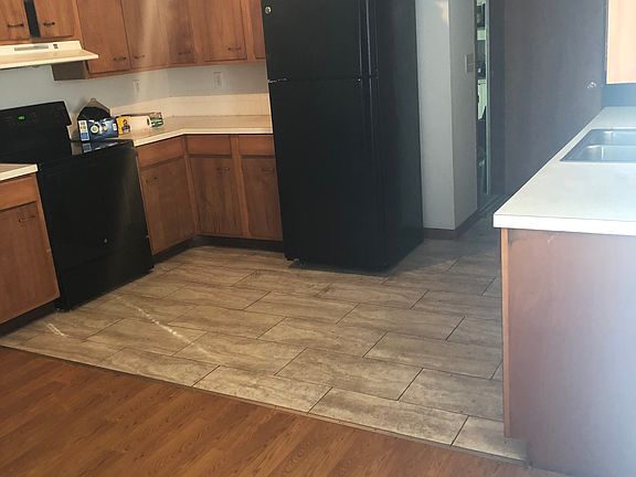 5th image of 1100 Hillside Ave