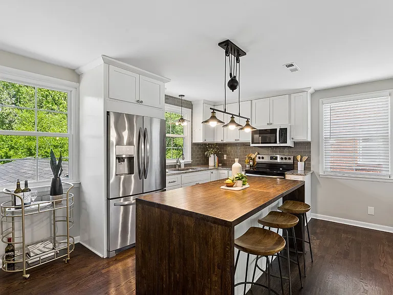 340 Binkley Dr — Photo 9