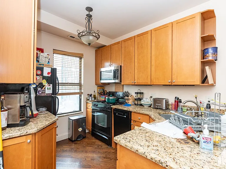 1101 N Marshfield Ave #3R — Photo 3