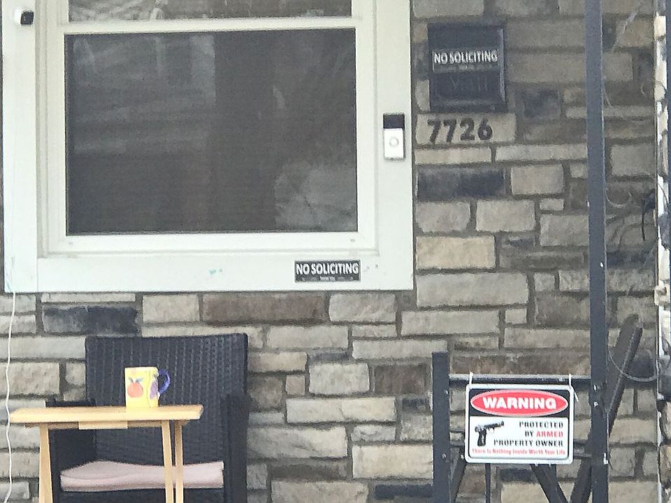 2nd image of 7726 Ternes St