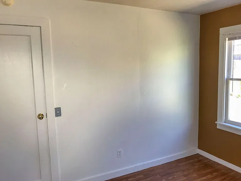 576 Main St — Photo 13