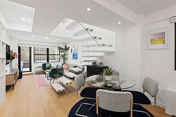 1st image of 210 E 36th St APT 2D