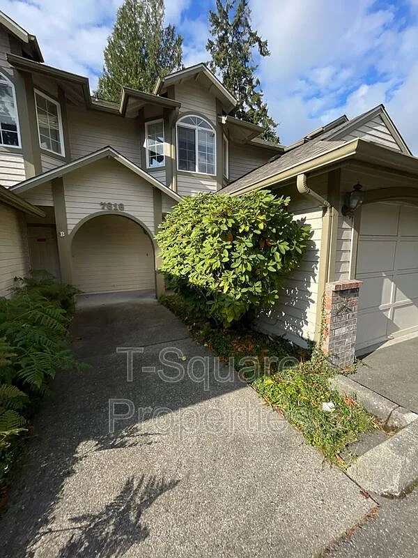 2 bed, 1.5 bath, 1050 sqft, $2,450 — Photo 1