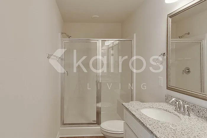 2431 Banyon Cir — Photo 18