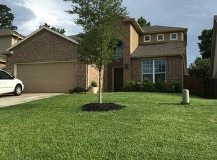 1719 Round Oak Ln, Conroe, TX 77304