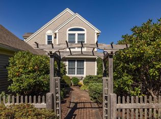 39 Old Bay Rd, New Castle, NH 03854