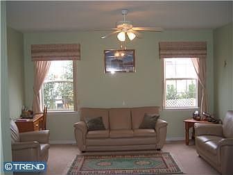 4th image of 44 Clydesdale Dr