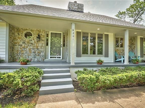2nd image of 8201 NW Weatherby Dr