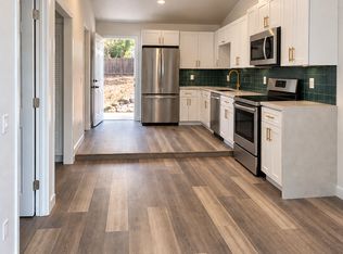 772 E Vista Way #C, Vista, CA 92084