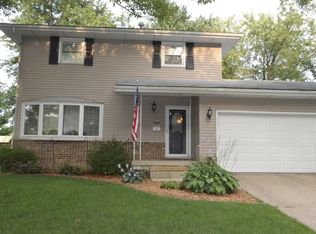 2638 S 35th St, Decatur, IL 62521