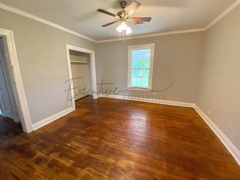 633 Enterprise Blvd — Photo 12