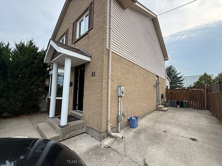 81 Erica Cres — Photo 14