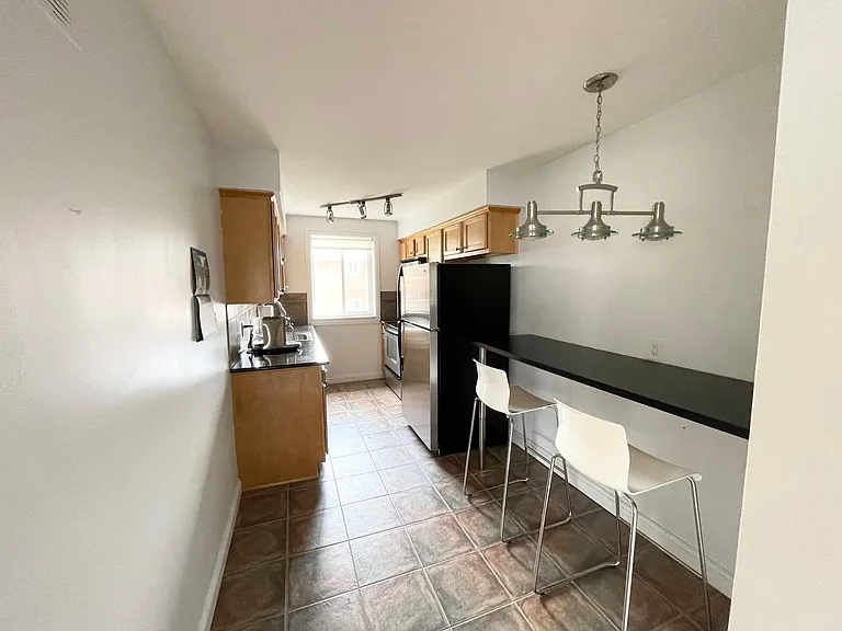 311 N Eton St #D — Photo 10
