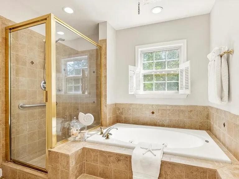 13128 Ashnut Ln — Photo 9