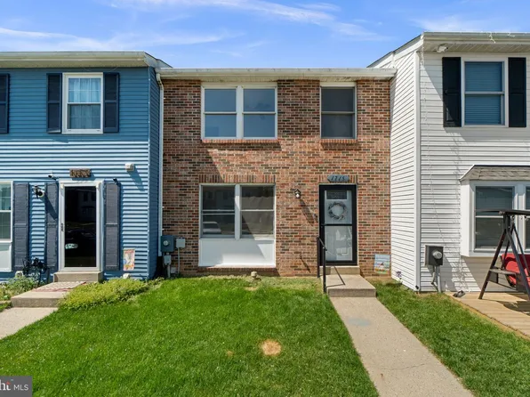 1715 Country Ct, Frederick, MD 21702