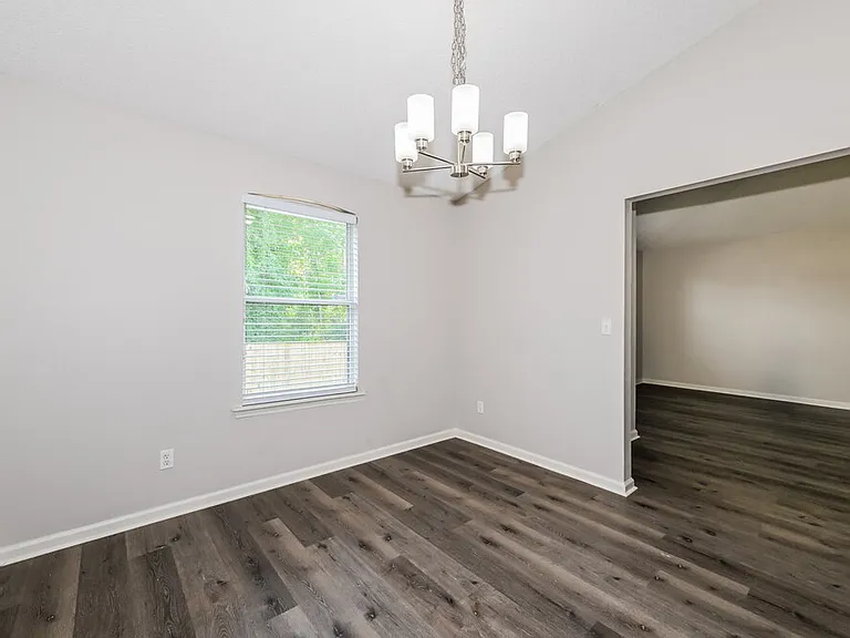 3733 Star Leaf Rd — Photo 4