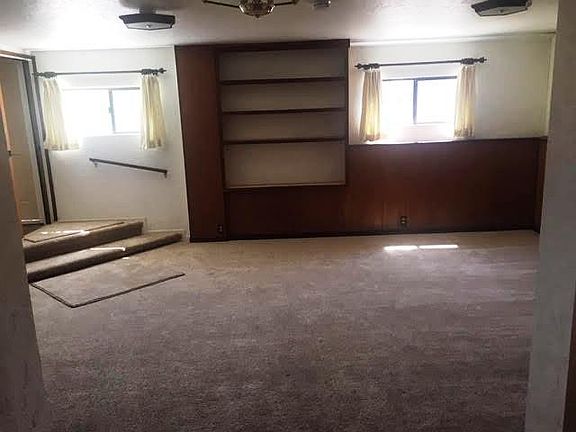 3rd image of 363 Valencia Dr