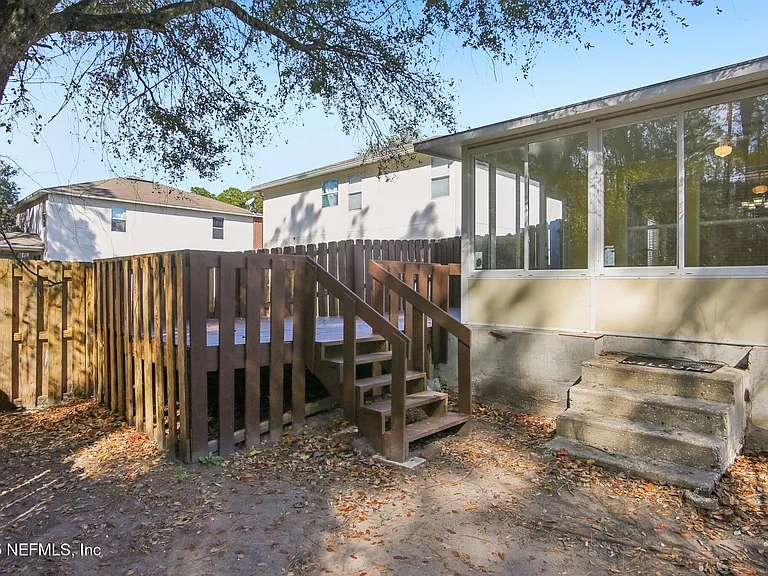 2346 Adams Lake Blvd — Photo 40