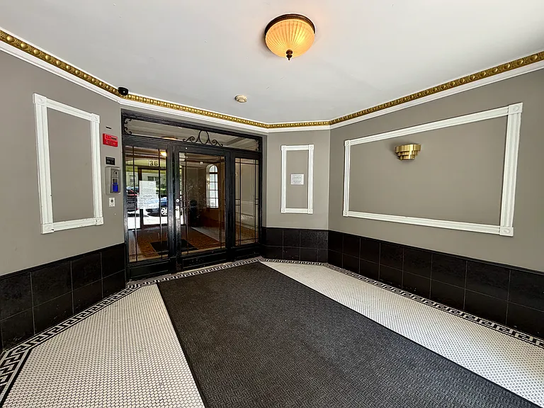 38 Duncan Ave #4 — Photo 22
