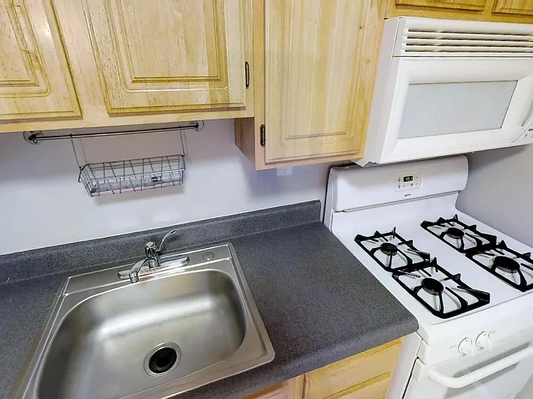 1401 Weldon Pl S — Photo 19