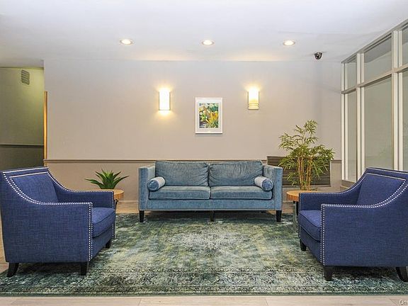 4th image of 117 S Highland Ave APT 3G