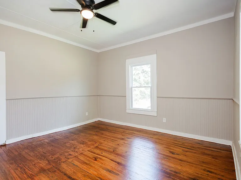 732 Williams St — Photo 10