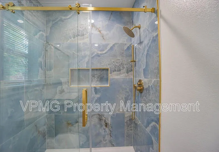 423 NW 153rd St — Photo 27