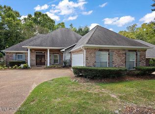 707 Highland Pl, Brandon, MS 39047