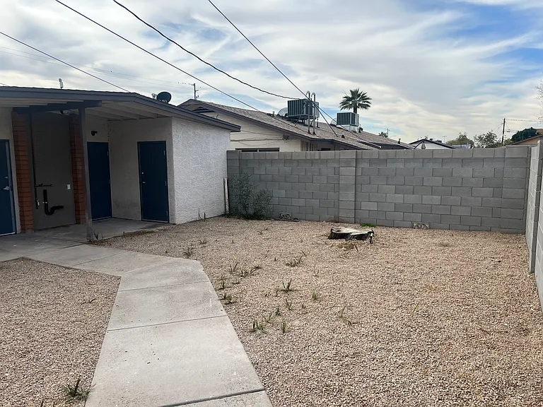224 E Alice Ave #C — Photo 7